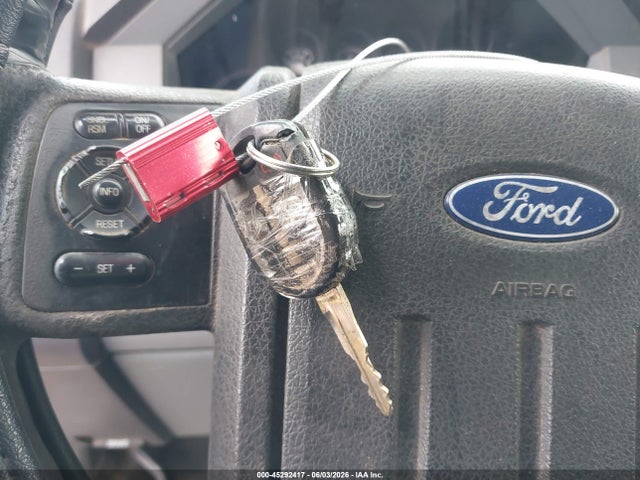 Ford F-550 Xl