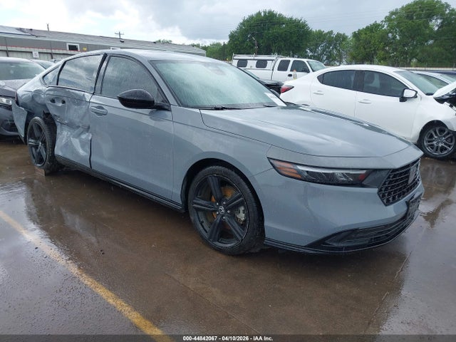 Salvage Honda Accord Image