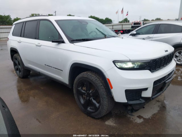 Salvage Jeep Grand Cherokee Image