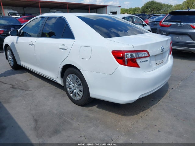 Toyota Camry Le