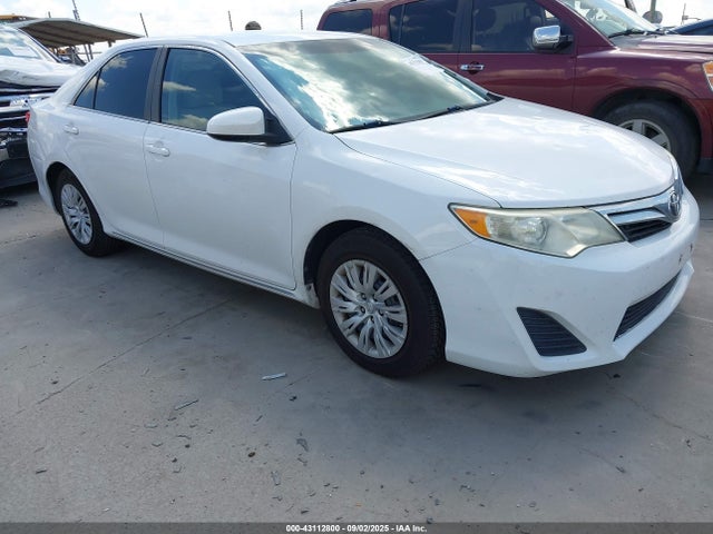 Salvage Toyota Camry Image