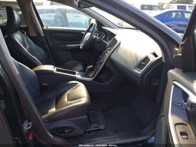 Volvo XC60 T5 Premier Plus