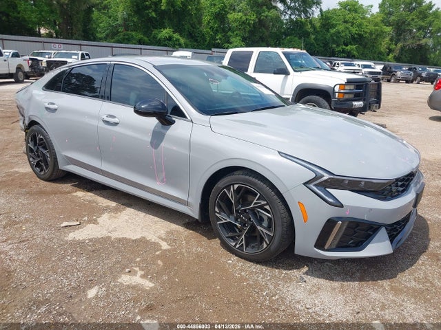 Salvage Kia K5 Image