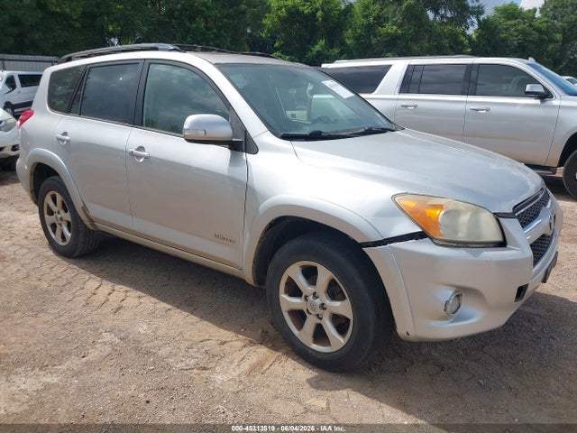 Salvage Toyota RAV4 Image