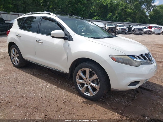 Salvage Nissan Murano Image
