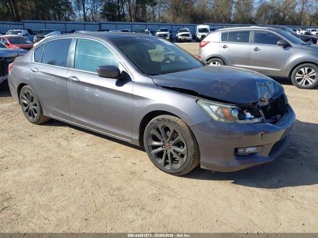 Salvage Honda Accord Image
