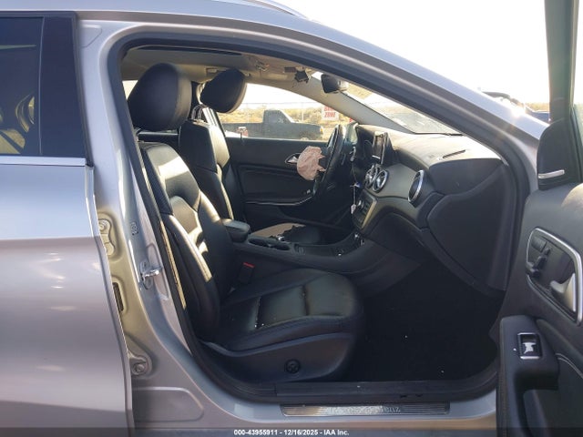 Mercedes-Benz GLA 4matic