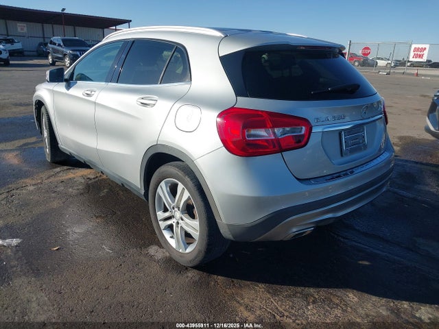 Mercedes-Benz GLA 4matic