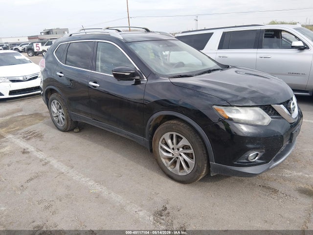 Salvage Nissan Rogue Image