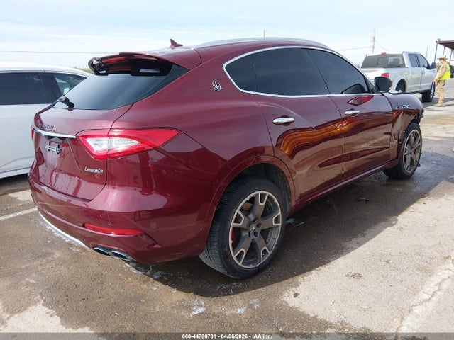 Maserati Levante S