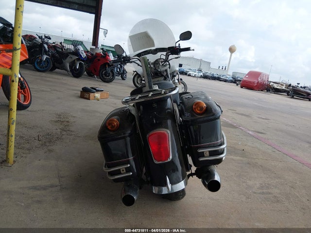 Victory Motorcycles Deluxe Touring