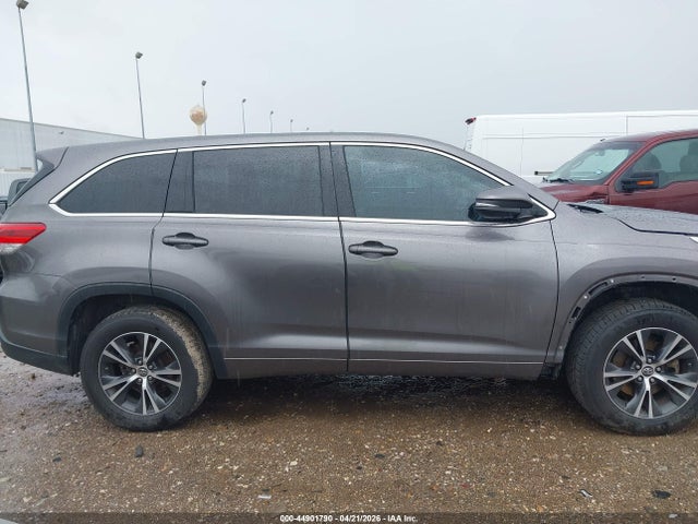 Toyota Highlander Le