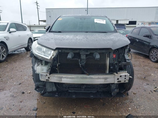 Toyota Highlander Le