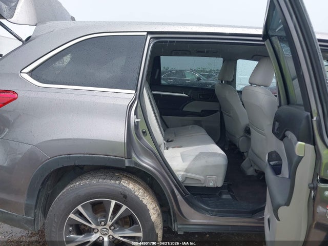 Toyota Highlander Le