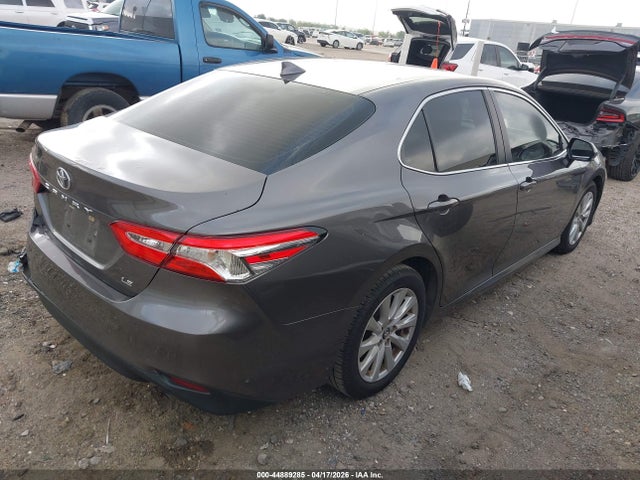 Toyota Camry Le