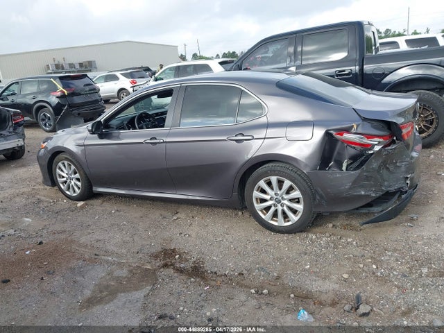Toyota Camry Le