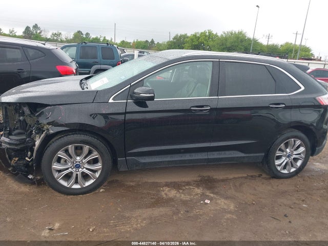 Ford Edge Titanium