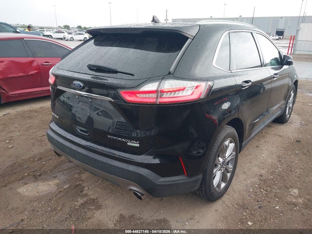 Ford Edge Titanium