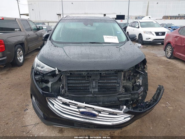 Ford Edge Titanium