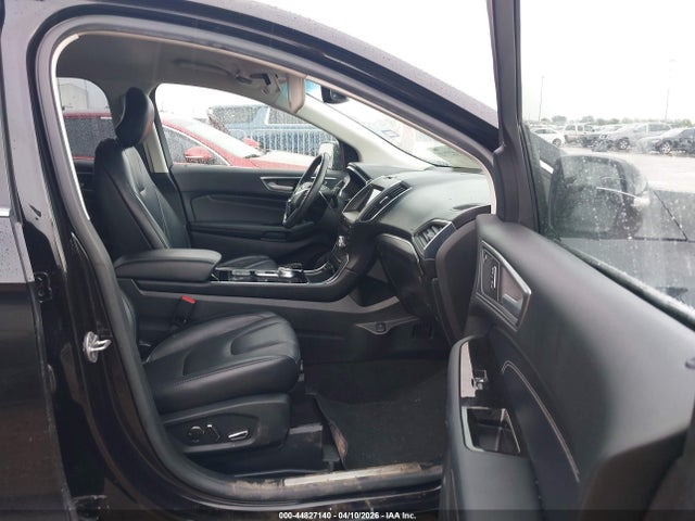 Ford Edge Titanium