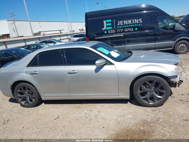 Chrysler 300 300s