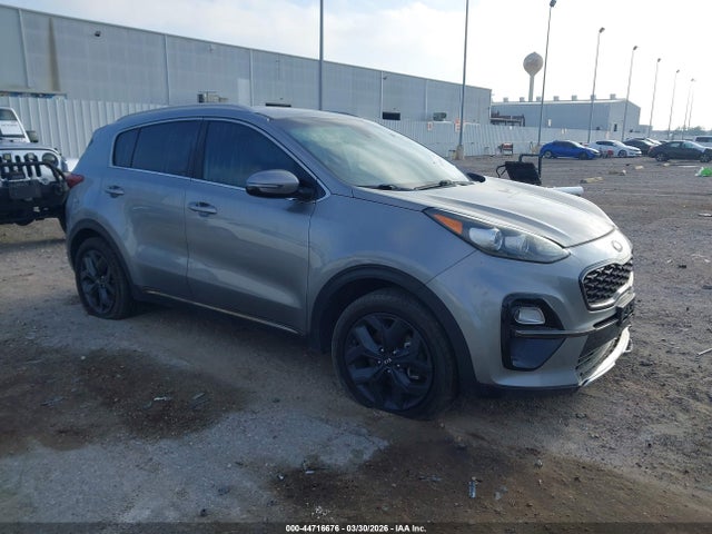 Salvage Kia Sportage Image