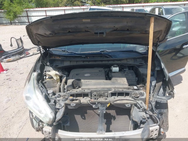 Nissan Murano S