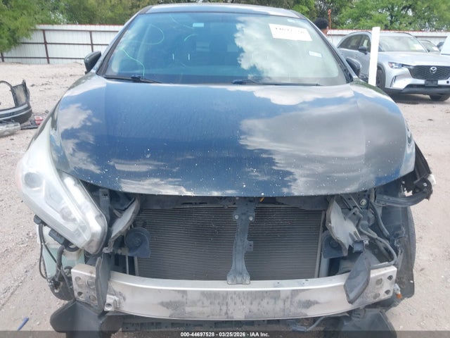 Nissan Murano S