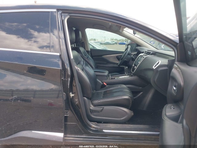 Nissan Murano S