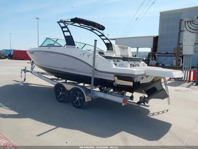 Chaparral 23