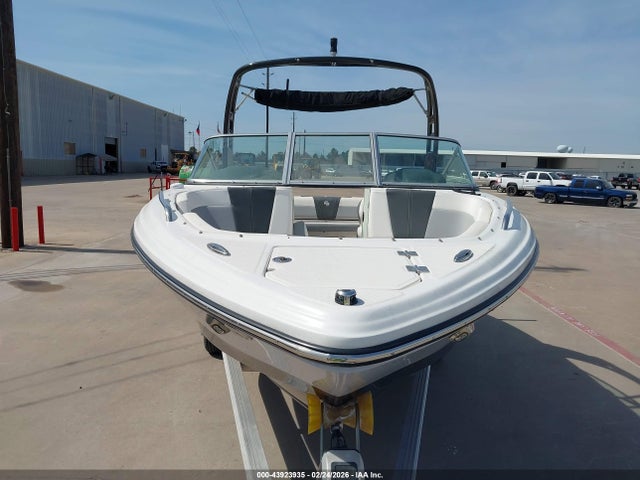 Chaparral 23