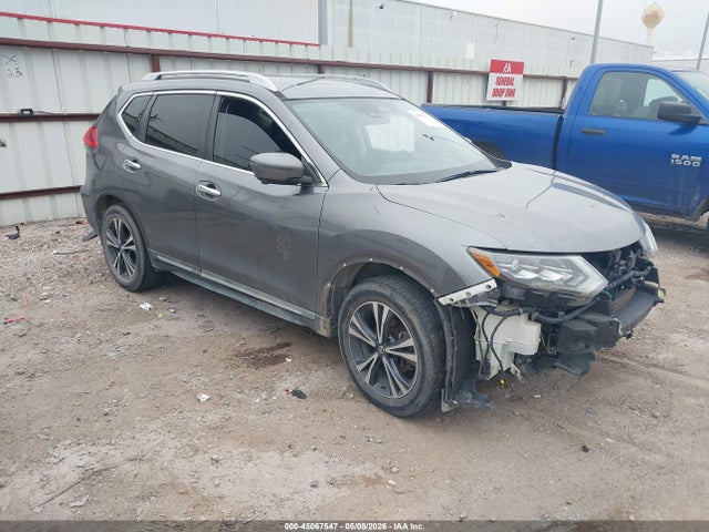 Salvage Nissan Rogue Image