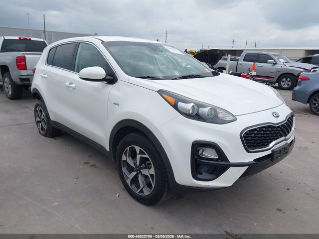Salvage Kia Sportage Image