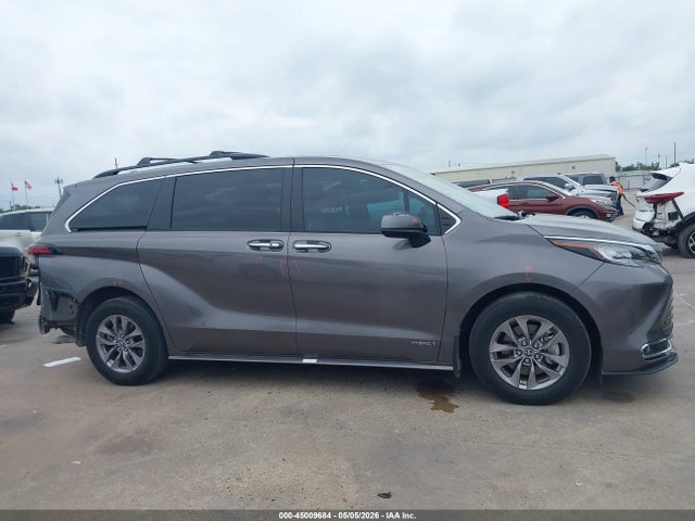 Toyota Sienna Xle