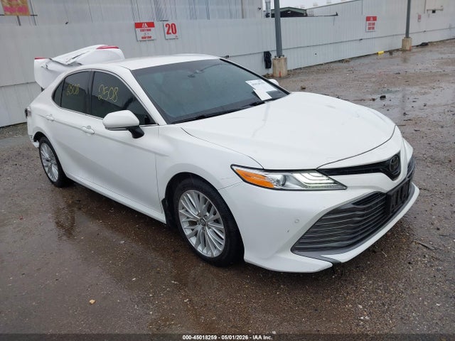 Salvage Toyota Camry Image