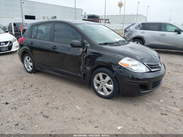 Salvage Nissan Versa Image