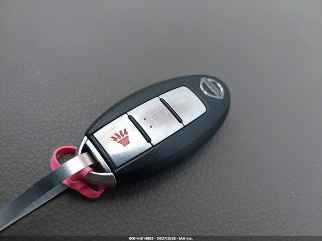 Nissan Versa 1.8sl