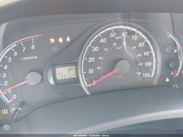 Toyota Sienna Le V6 8 Passenger