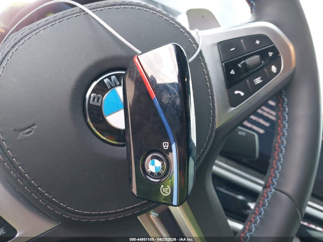BMW X Series M60i