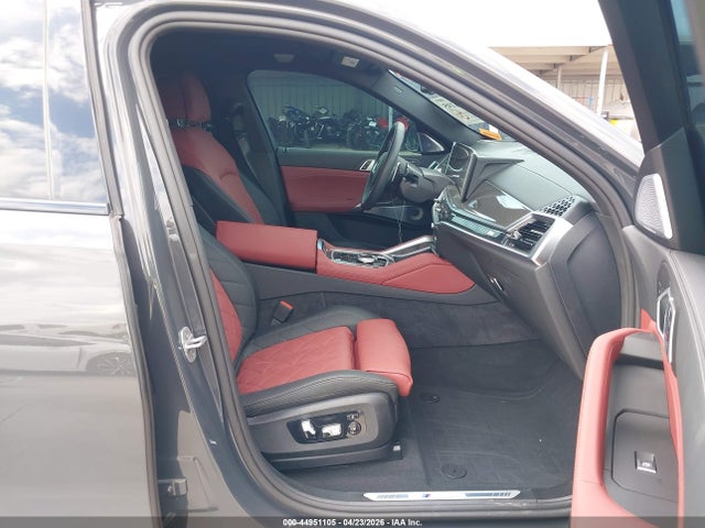 BMW X Series M60i