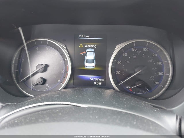 INFINITI Q50 Premium