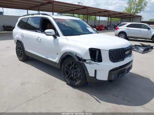 Salvage Kia Telluride Image