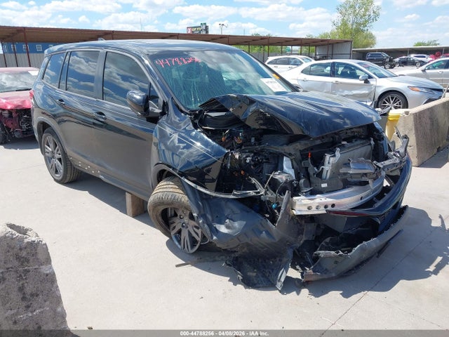Salvage Honda Passport Image