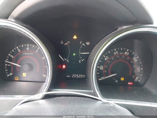 Toyota Highlander Base V6