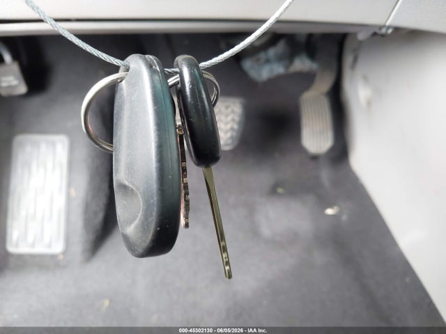 Toyota Highlander Base V6