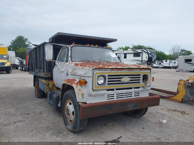 Salvage Chevrolet C5000 Image