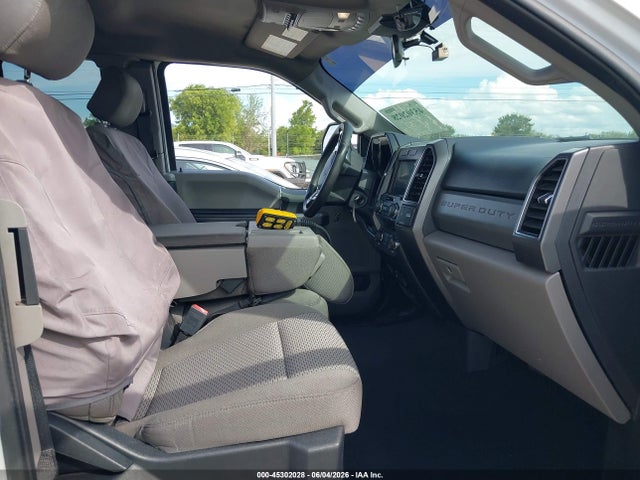 Ford F-550 Xlt