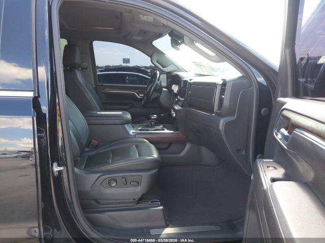 GMC Sierra 1500 4wd  Short Box Slt