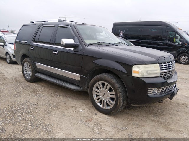 Salvage Lincoln Navigator Image