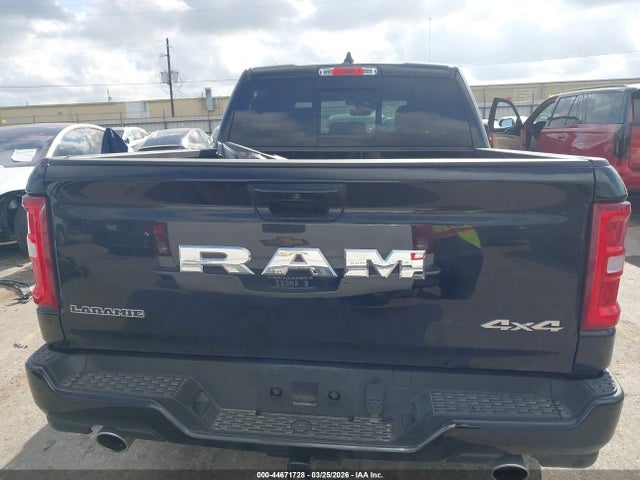 Ram 1500 Laramie  4x4 5'7 Box